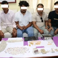 नेपालगंजमा अवैध सुन चाँदी सहित चारजना पक्राउ,