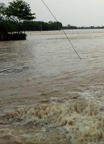 सेती नदीको जलस्तर बढ्यो, डुबानक्षेत्रका घरपरिवारलाई सुरक्षित स्थानमा सारियो